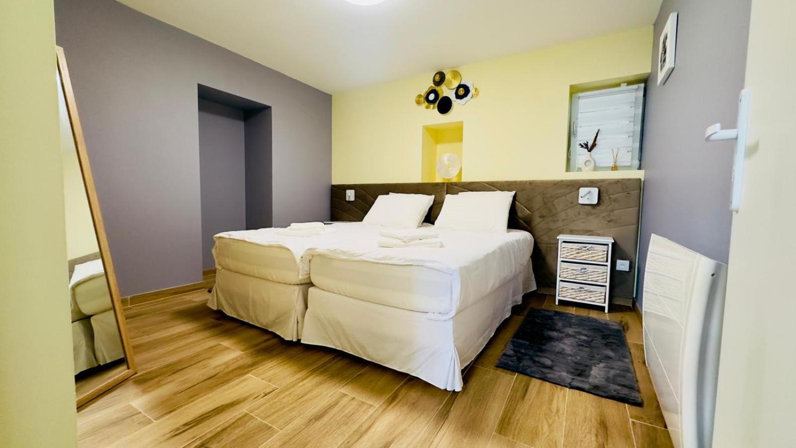 Appartement Cosy A Réminiac מראה חיצוני תמונה